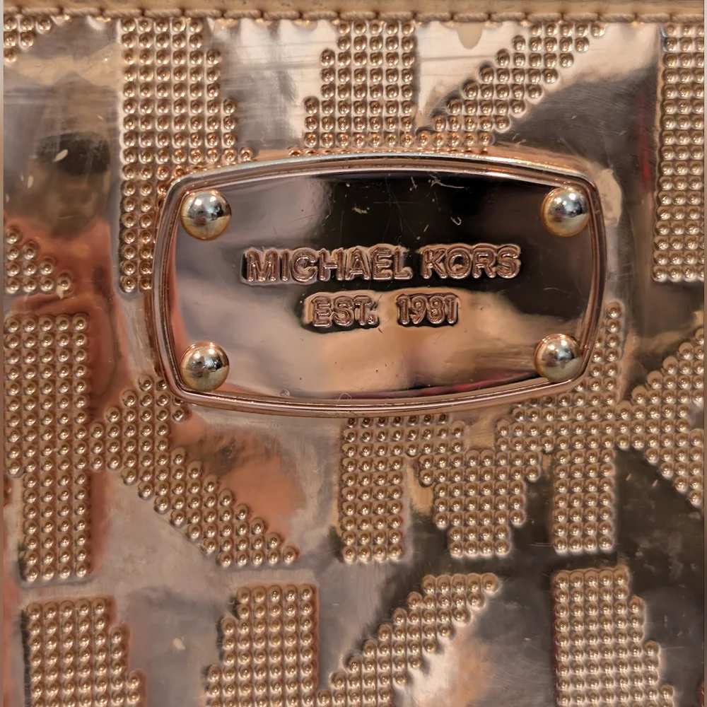 Michael Kors Zip Around Rose Gold Wallet - Picture 3 of 6